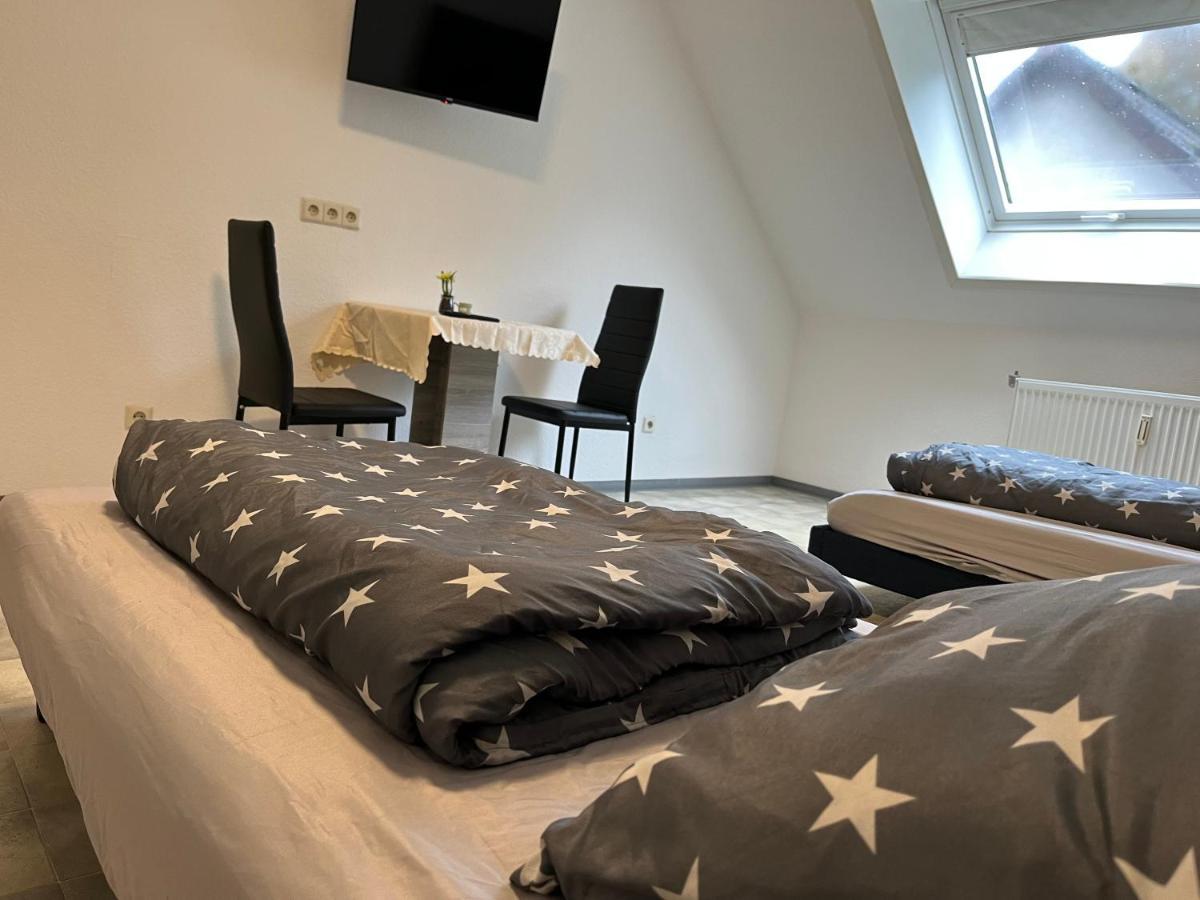 Komfortables Apartment 卡尔斯鲁厄 外观 照片