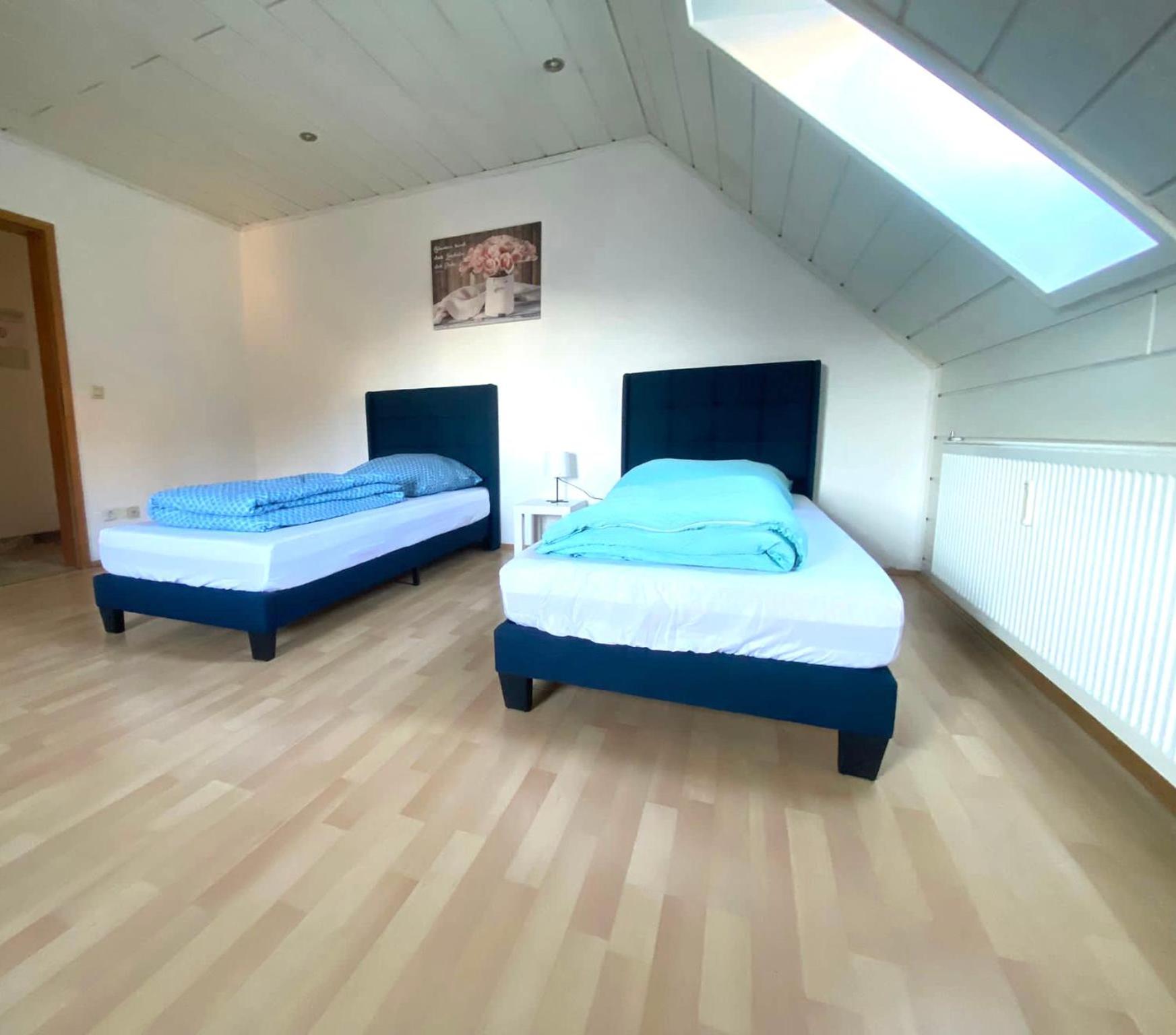 Komfortables Apartment 卡尔斯鲁厄 外观 照片