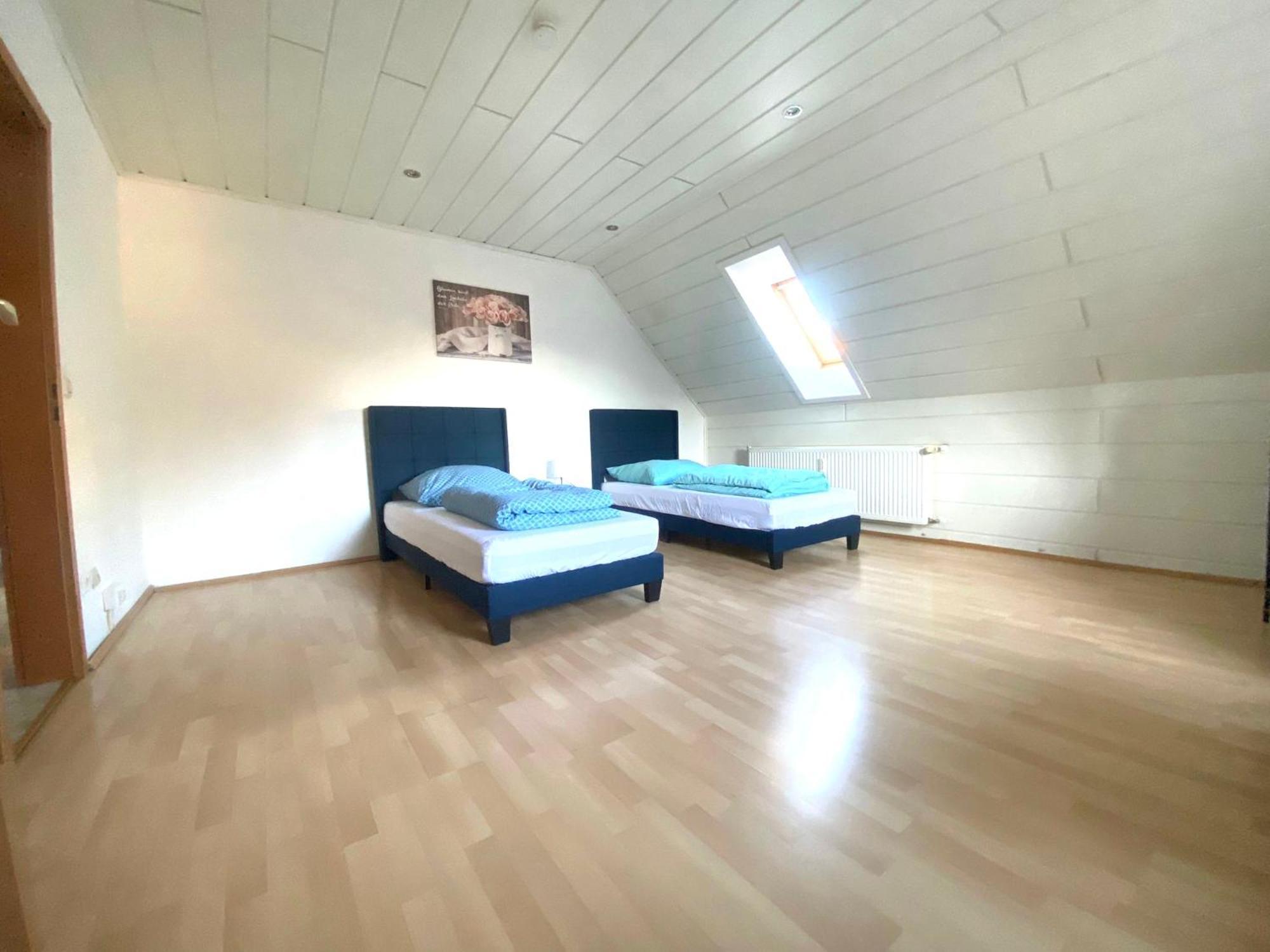 Komfortables Apartment 卡尔斯鲁厄 外观 照片