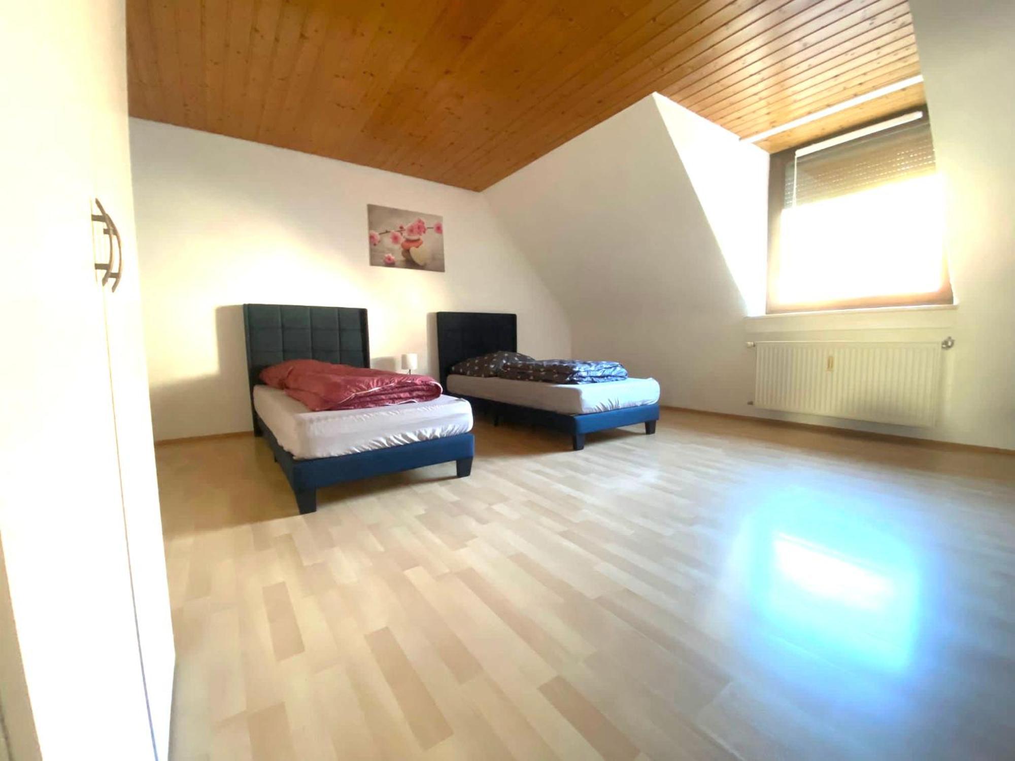 Komfortables Apartment 卡尔斯鲁厄 外观 照片